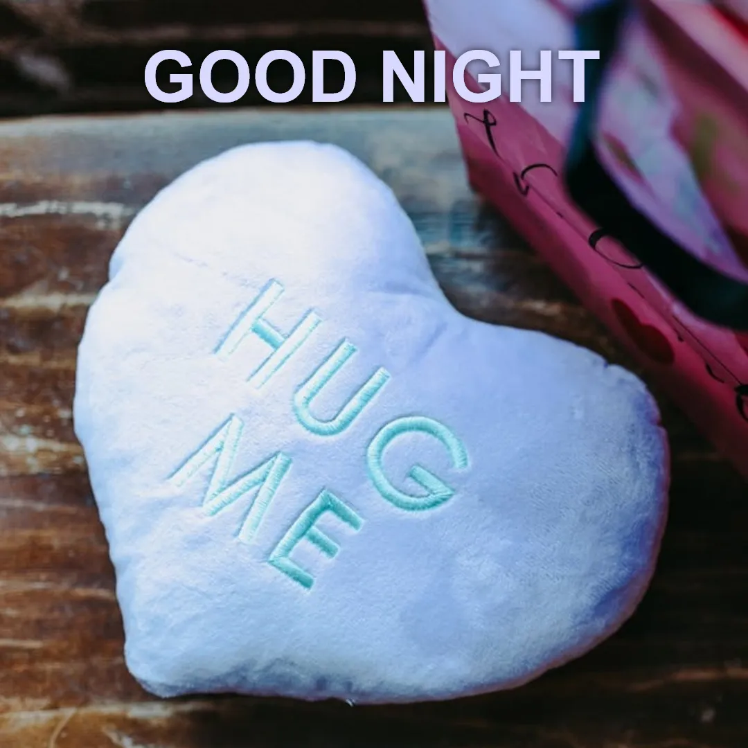Good Night Note on Pillow for Boyfriend Romantic good night note placed on pillow